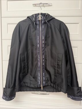 Burberry Black Navy Hooded Zip-Up Windbreaker with Logo Trim men’s jacket size